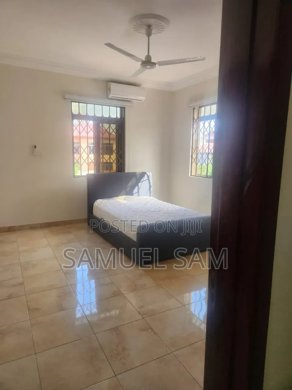 8bdrm House in Tema, Community 25 for rent