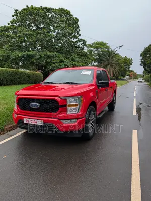 Ford F-150 XL 2021 Red
