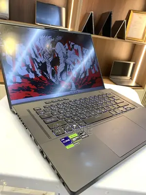 Laptop Asus ROG Zephyrus G16 16GB Intel Core i9 SSD 1T