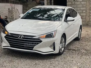 Hyundai Elantra 2020 White
