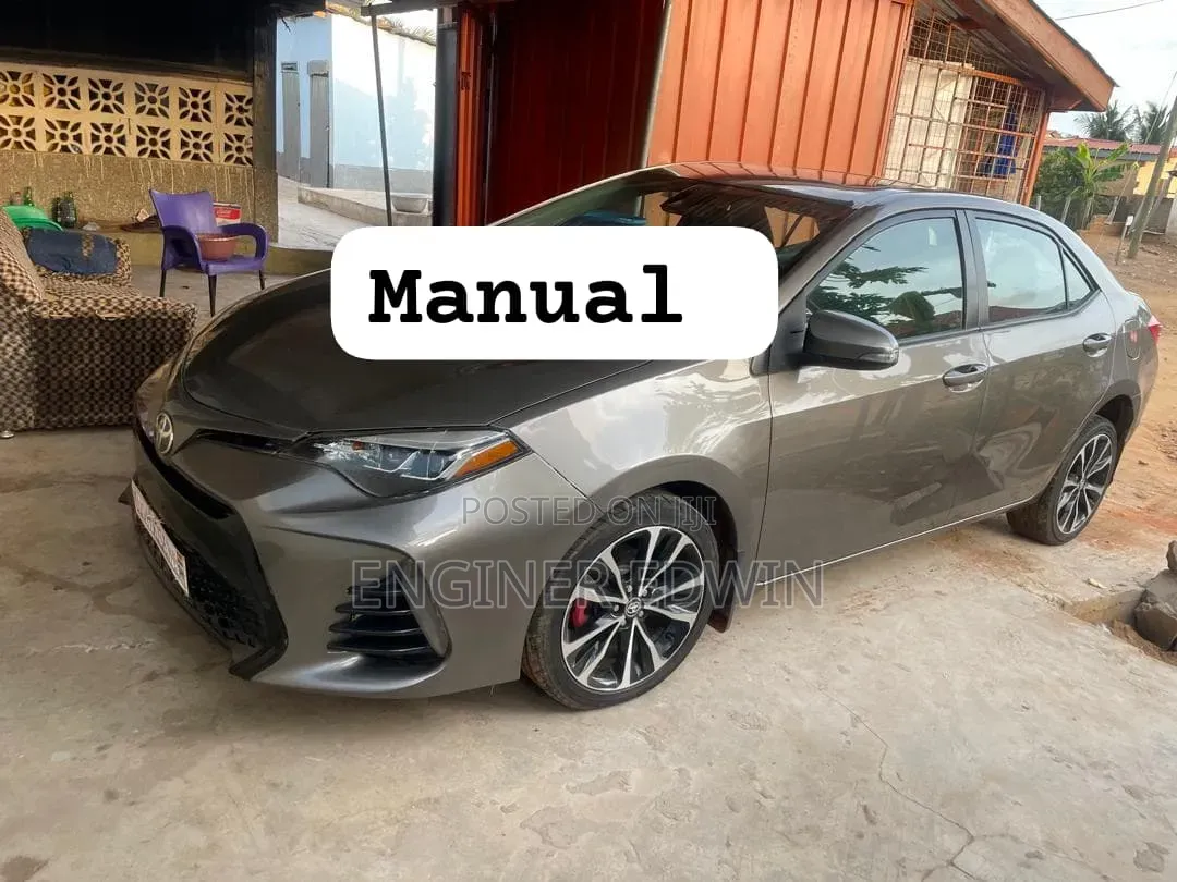 Toyota Corolla SE Special Edition 4dr Sedan (1.8L 4cyl CVT) 2017 Gray