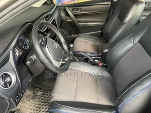 Toyota Corolla SE Special Edition 4dr Sedan (1.8L 4cyl CVT) 2017 Gray