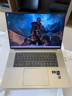 Laptop HP ZBook 16 Studio G10 16GB Intel Core i7 SSD 512GB