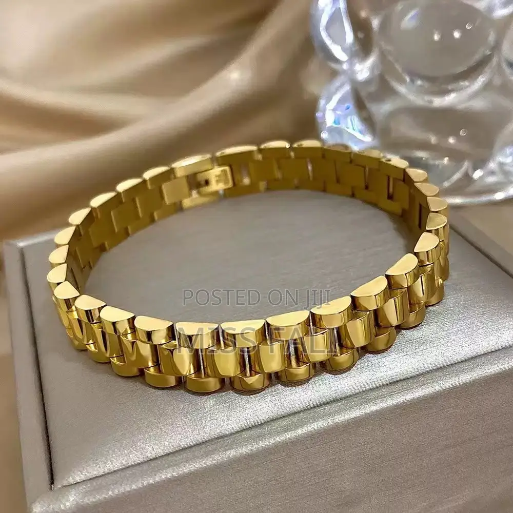 Titan Gold Link Bracelet