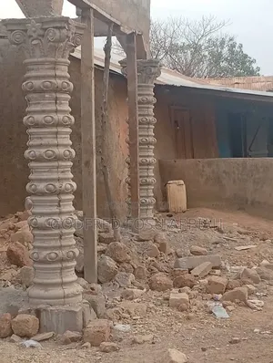 Plastic Rubber Columns