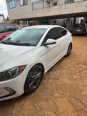 Hyundai Elantra Value Edition Sedan FWD (2.0L 4cyl 6A) 2017 White