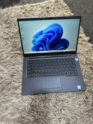 Laptop Dell Latitude 7400 8GB Intel Core i5 SSD 256GB
