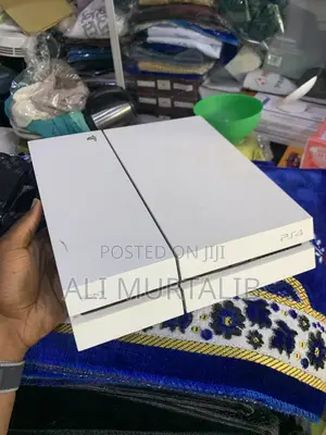 PS4 Games Console