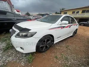 Toyota Camry SE 4dr Sedan (2.5L 4cyl 6A) 2012 White
