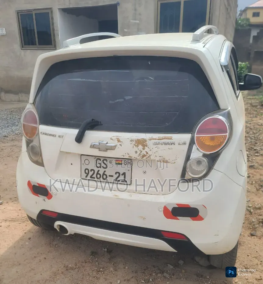 Chevrolet Spark 2010 White
