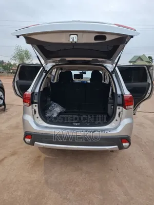 Mitsubishi Outlander SE FWD 2018 Silver