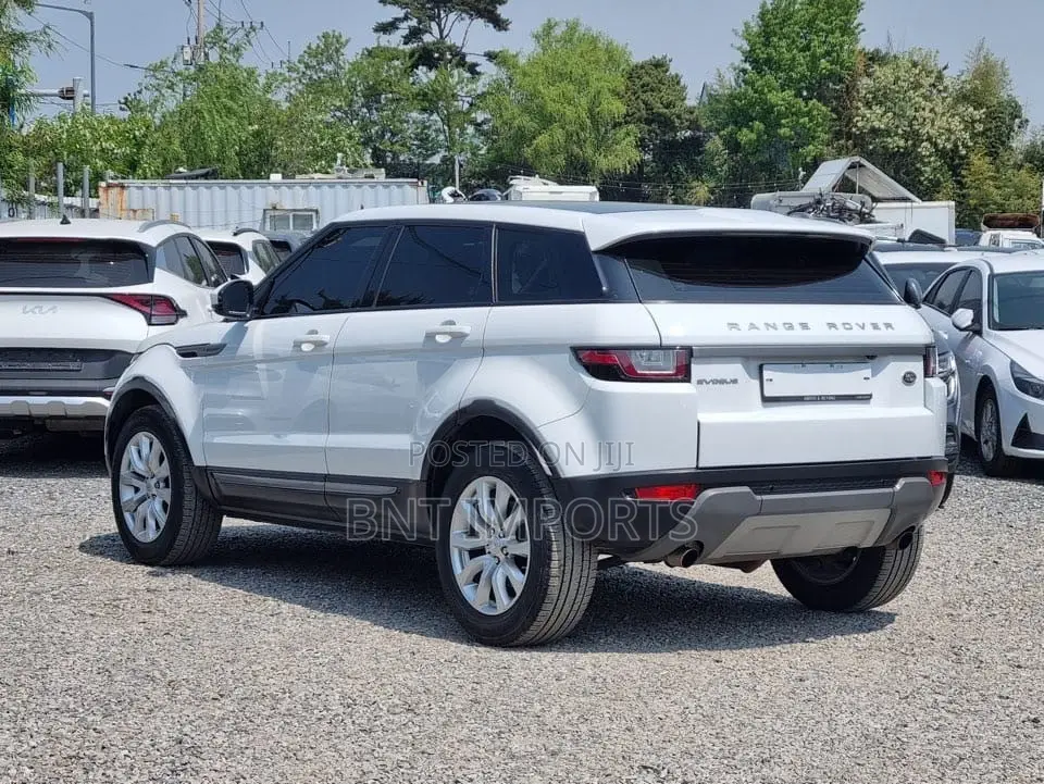 Land Rover Range Rover Evoque Autobiography 4x4 5-Door 2017 White
