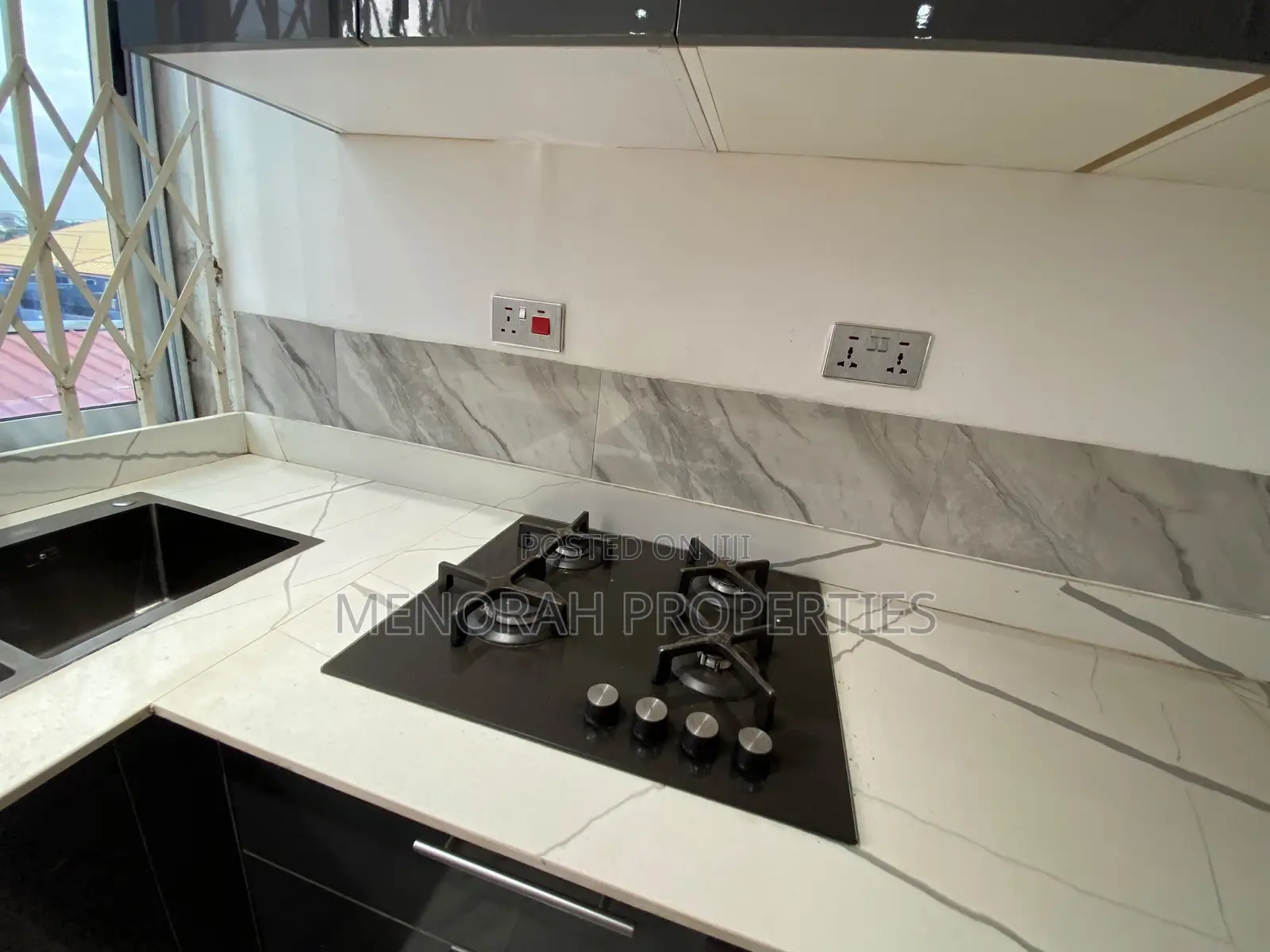 2bdrm Apartment in Ashaley Botwe, School Junction for rent