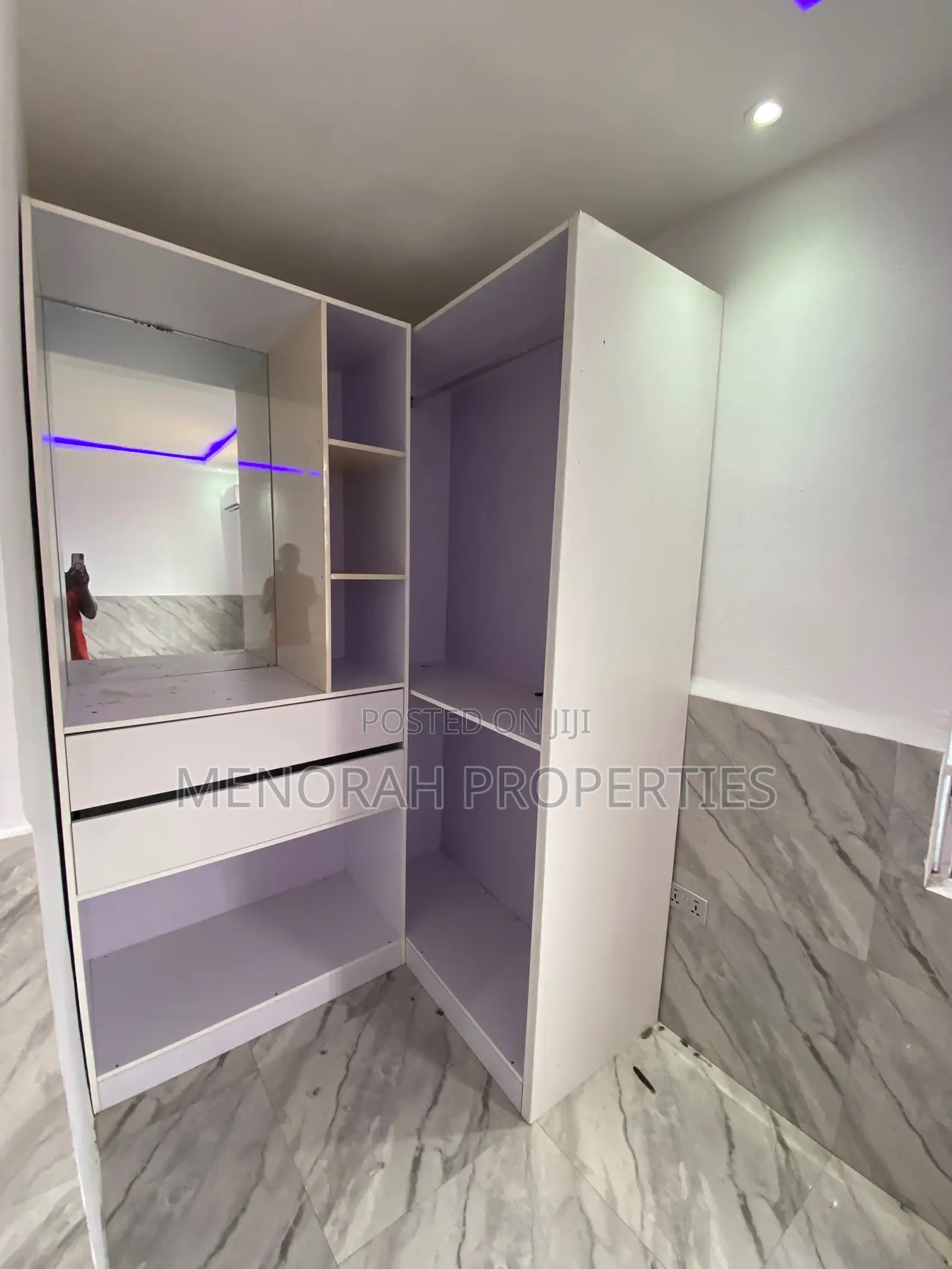 2bdrm Apartment in Ashaley Botwe, School Junction for rent