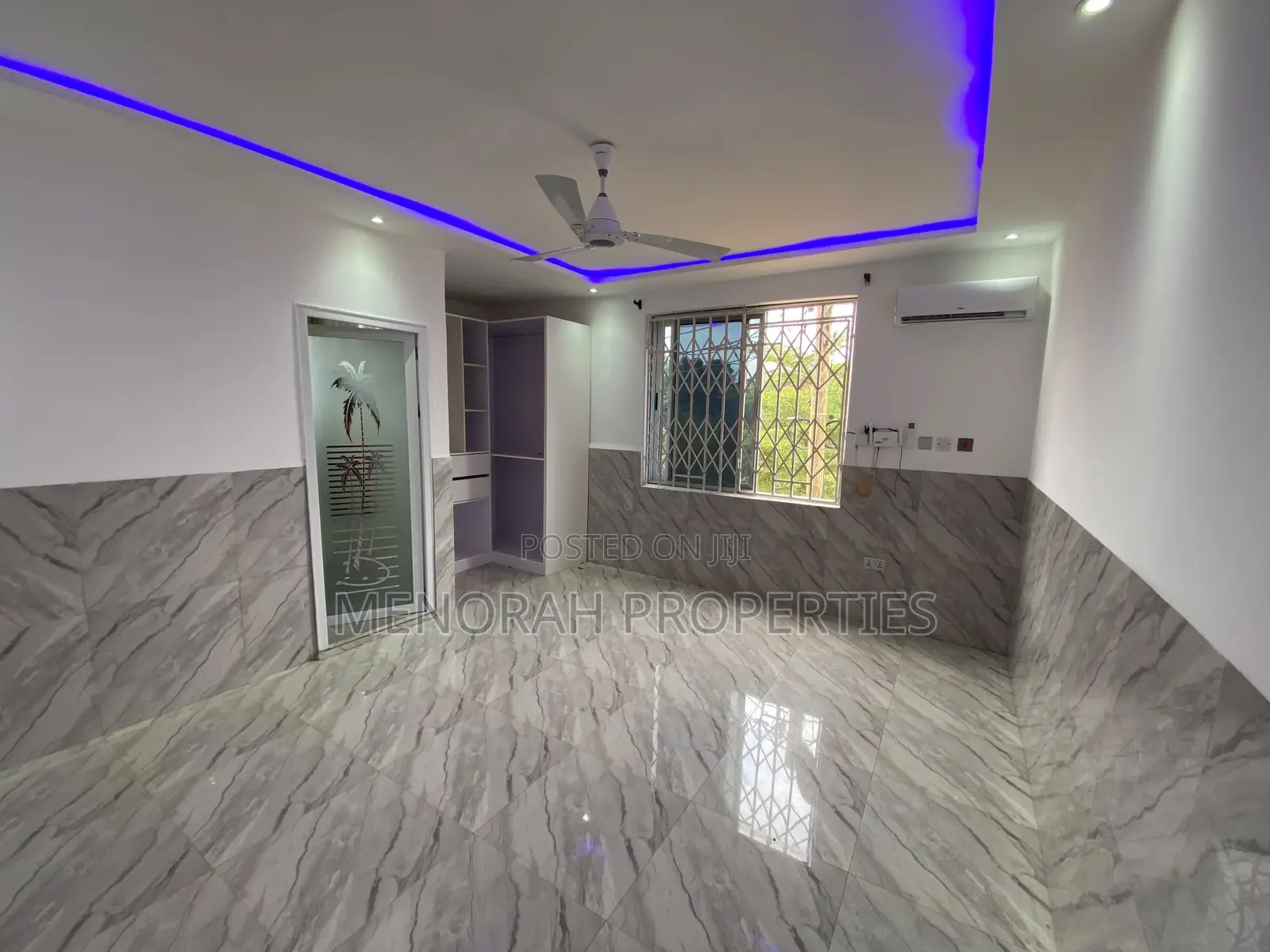 2bdrm Apartment in Ashaley Botwe, School Junction for rent