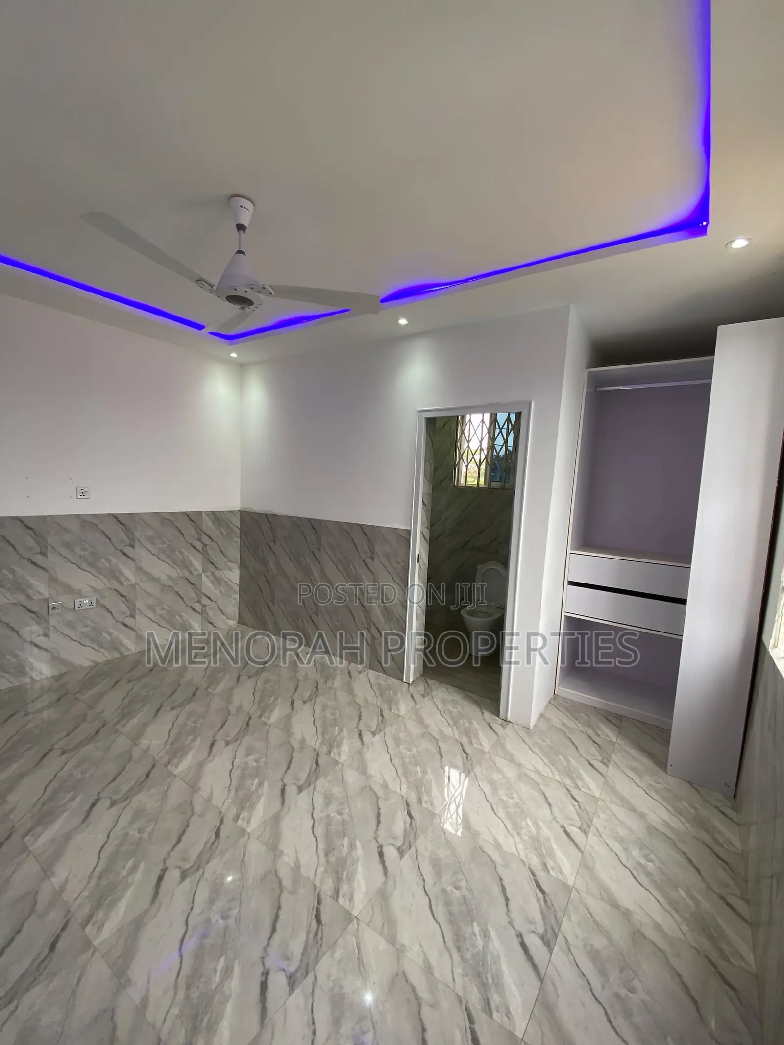 2bdrm Apartment in Ashaley Botwe, School Junction for rent