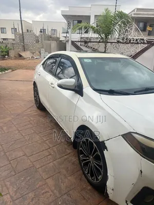 Toyota Corolla 2016 White