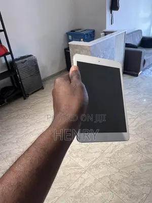 Apple iPad Pro 11 (2018) 64 GB Gray