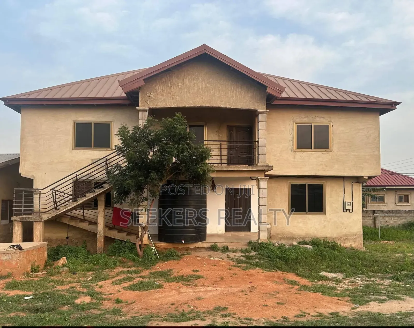 4bdrm House in Seekers, Dawhenya for sale