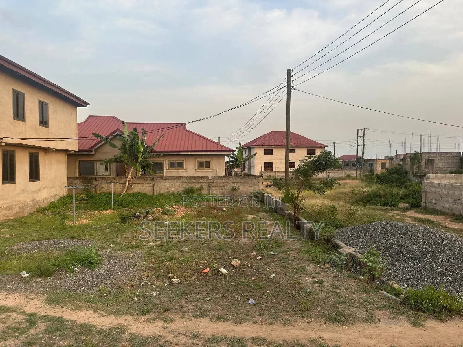 4bdrm House in Seekers, Dawhenya for sale