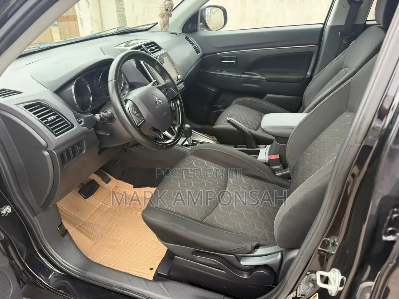 Mitsubishi Outlander 2021 Black