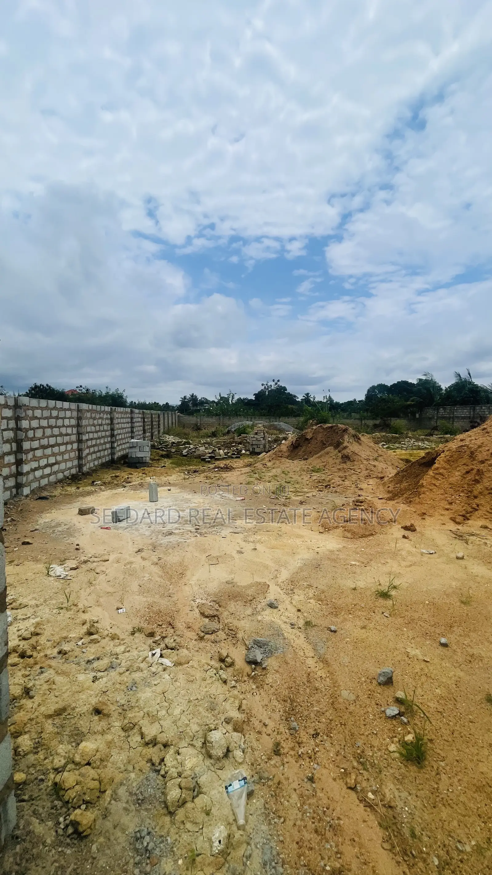2 Plots of Titled Land for Sale – Amasaman Onyansana