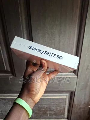 New Samsung Galaxy S21 FE 5G 128 GB Black