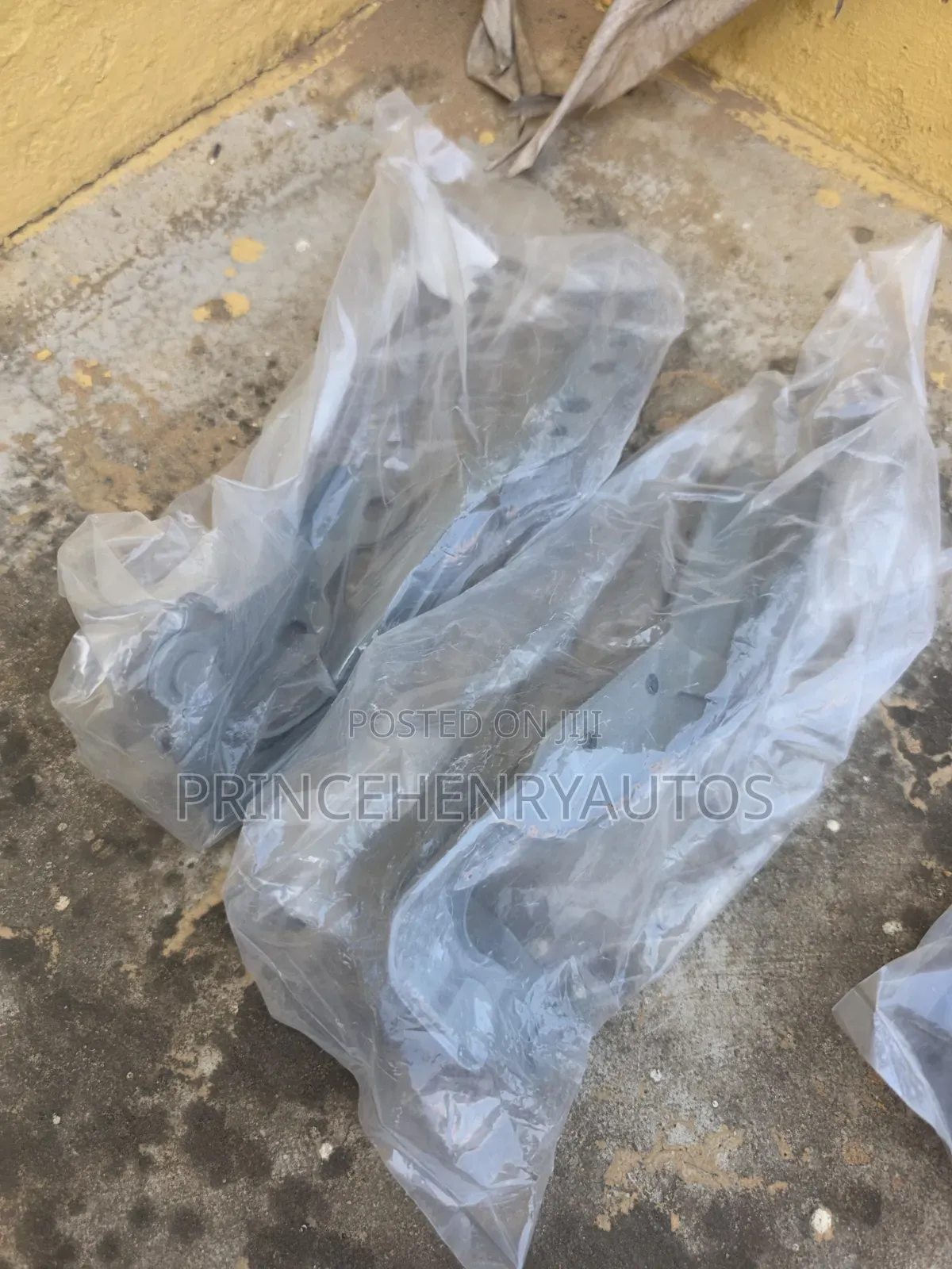 2023 Honda Cr-v Bonbet or Hood Hinges