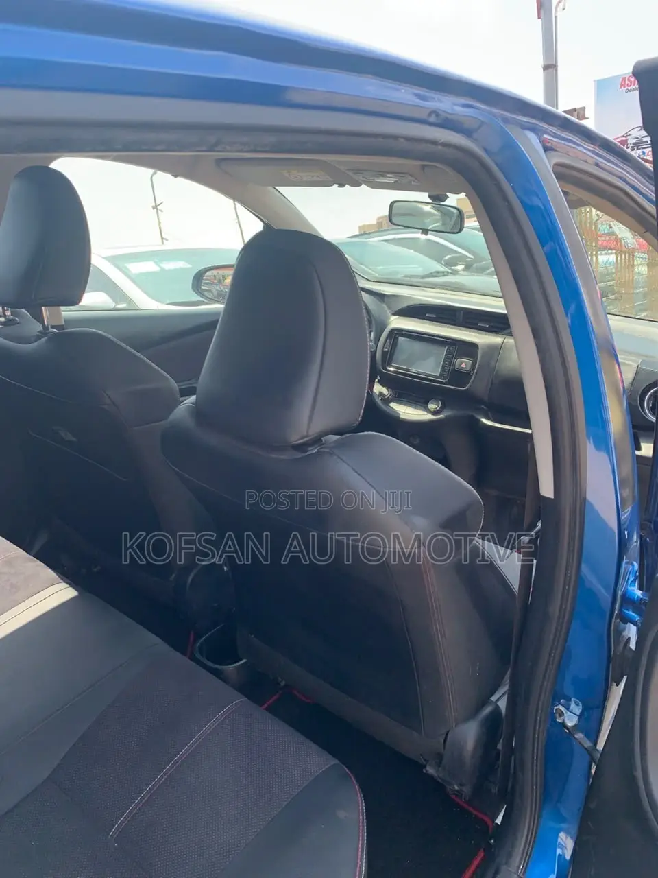 Toyota Vitz 2014 Blue