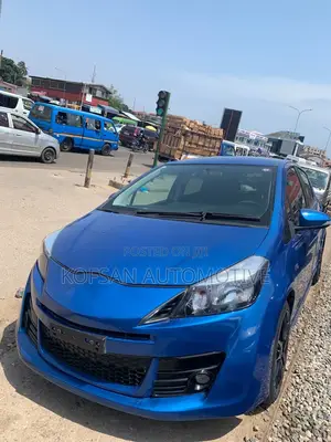 Toyota Vitz 2014 Blue