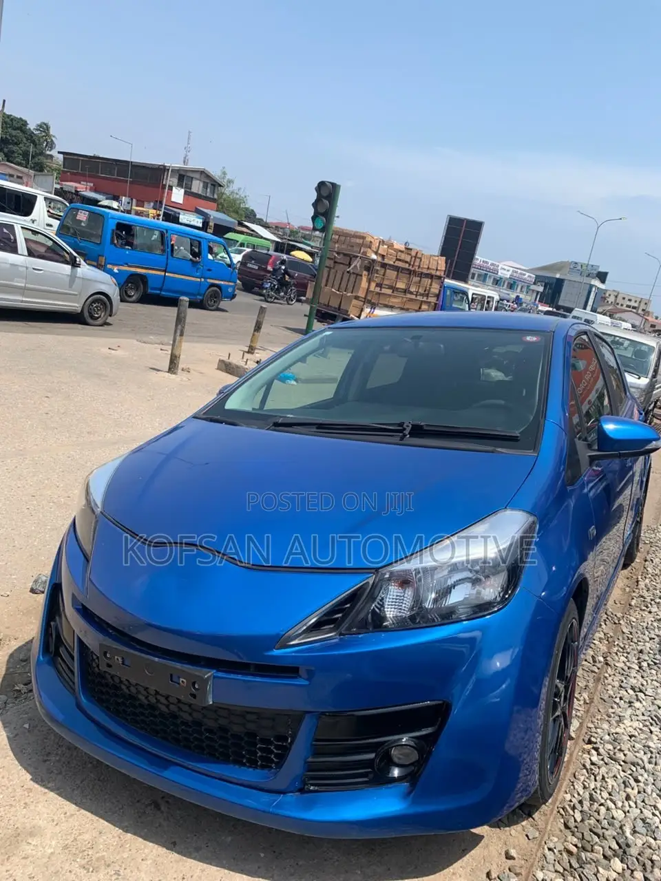 Toyota Vitz 2014 Blue