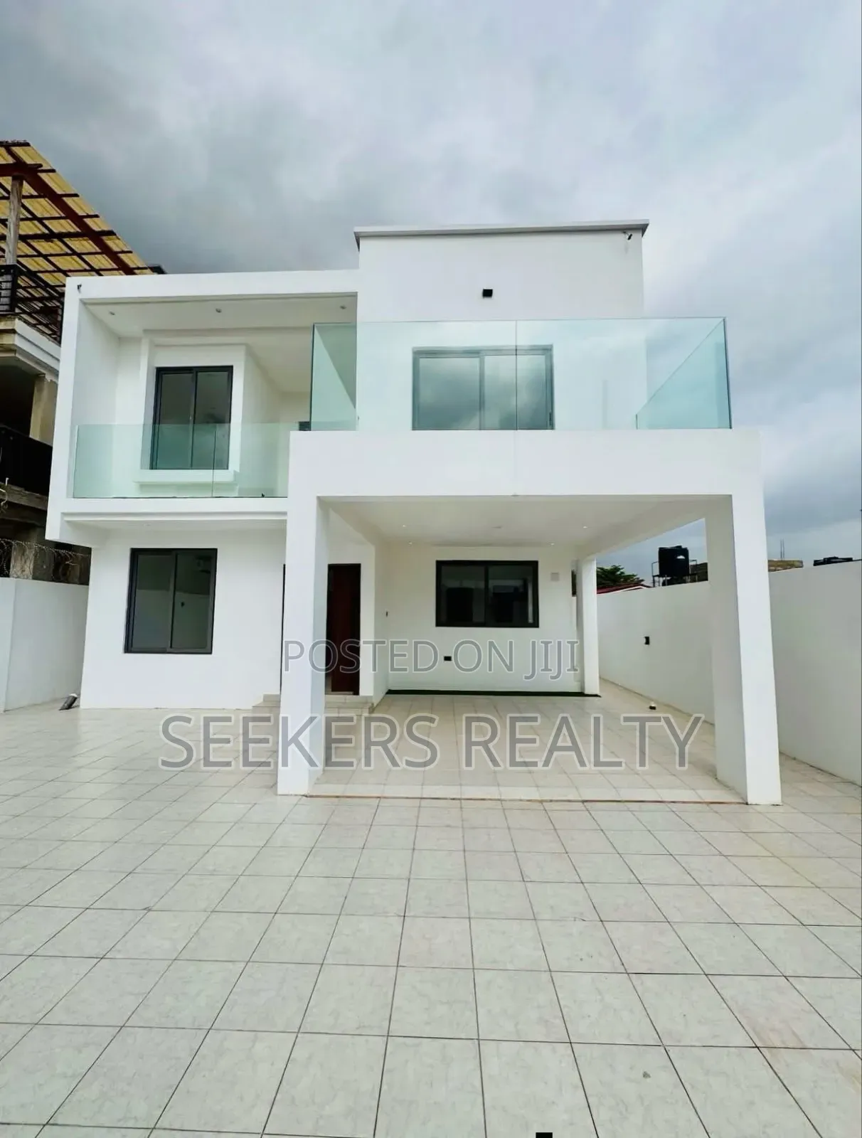 3bdrm House in Seekers Realty, Nmai-Dzorn for sale