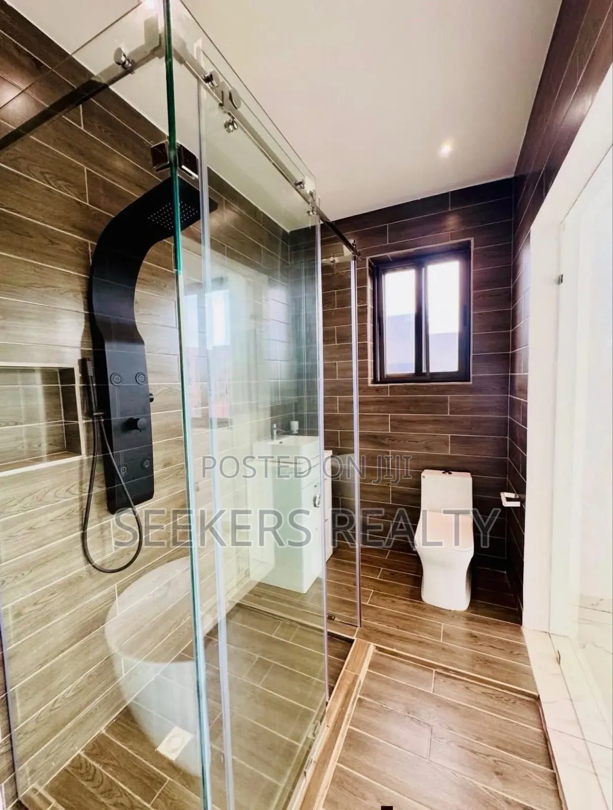 3bdrm House in Seekers Realty, Nmai-Dzorn for sale