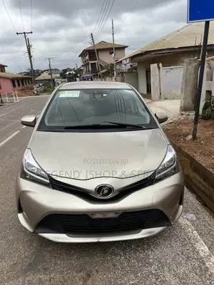 Toyota Vitz 1.3 AWD 3dr 2016 Brown