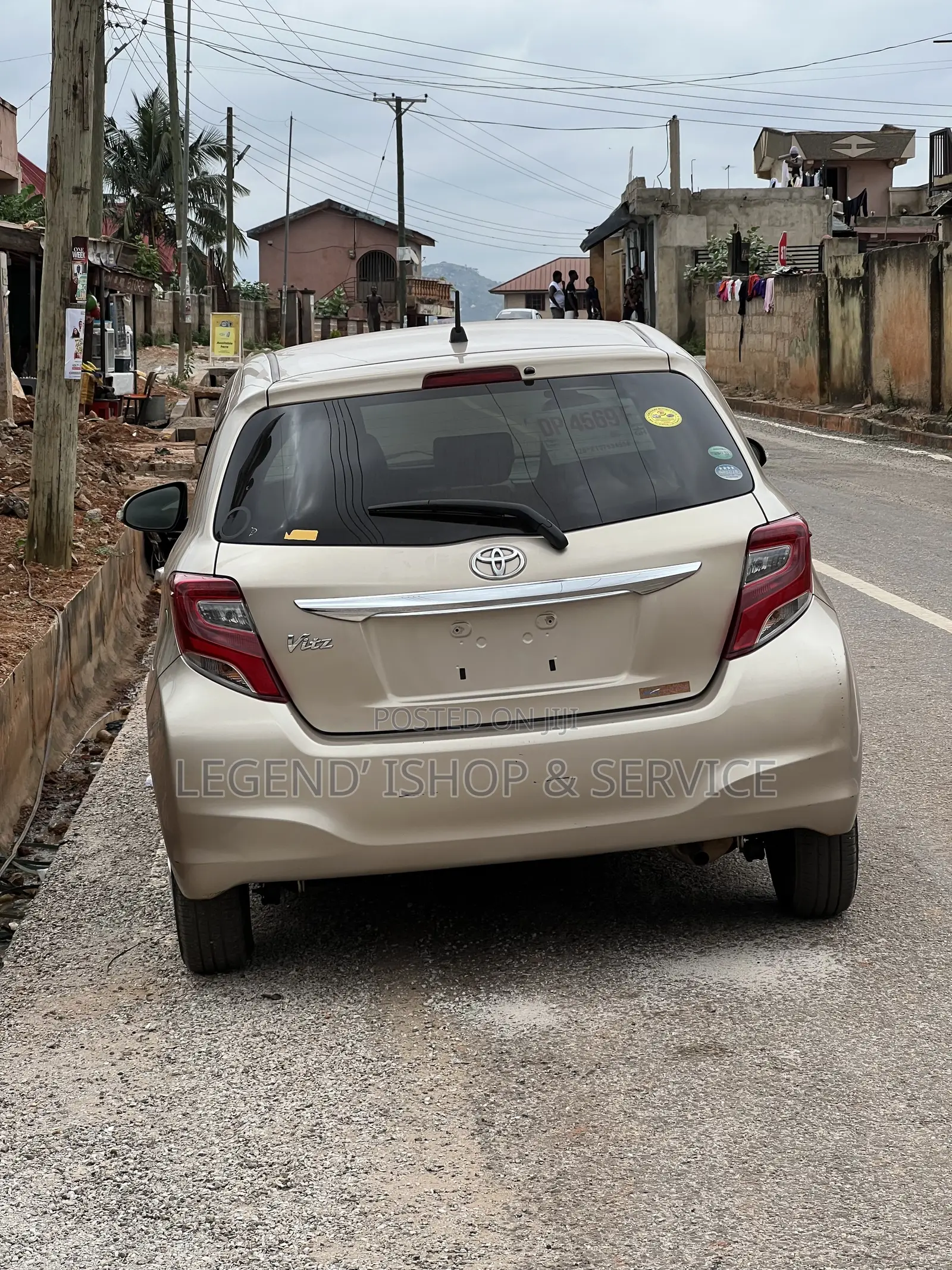 Toyota Vitz 1.3 AWD 3dr 2016 Brown