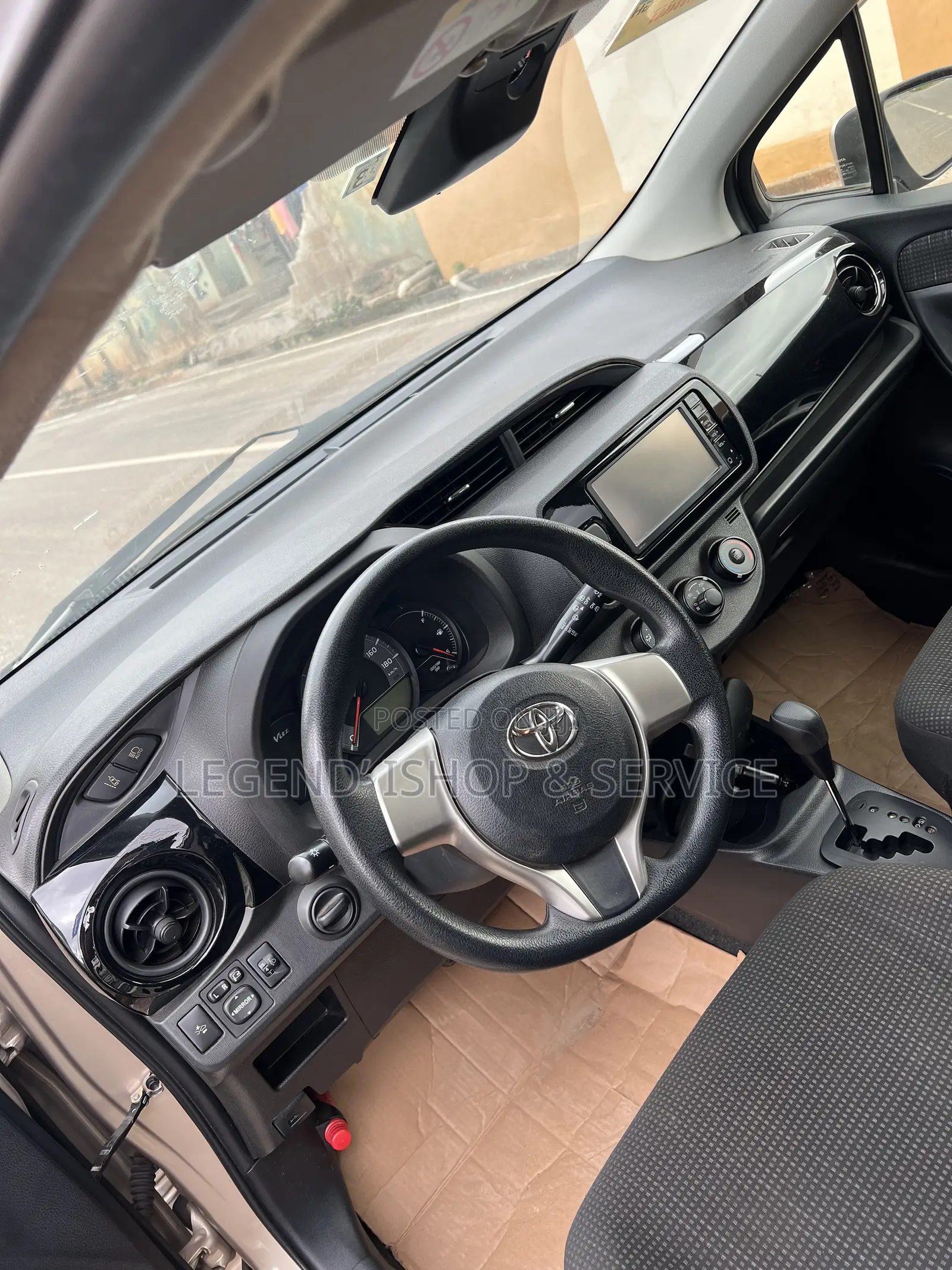 Toyota Vitz 1.3 AWD 3dr 2016 Brown