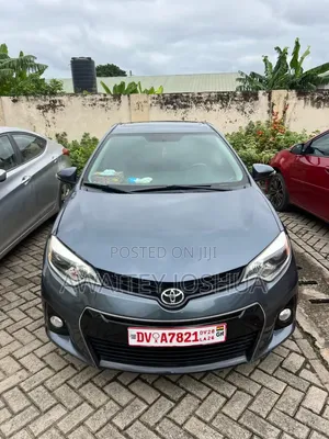 Toyota Corolla 2016 Blue