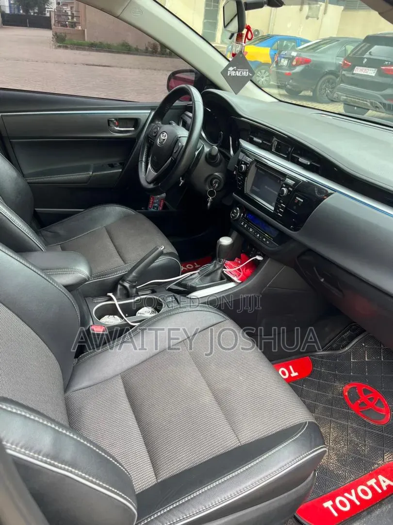 Toyota Corolla 2016 Blue