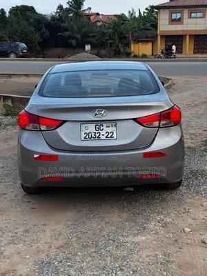 Hyundai Elantra Limited 2012 Gold