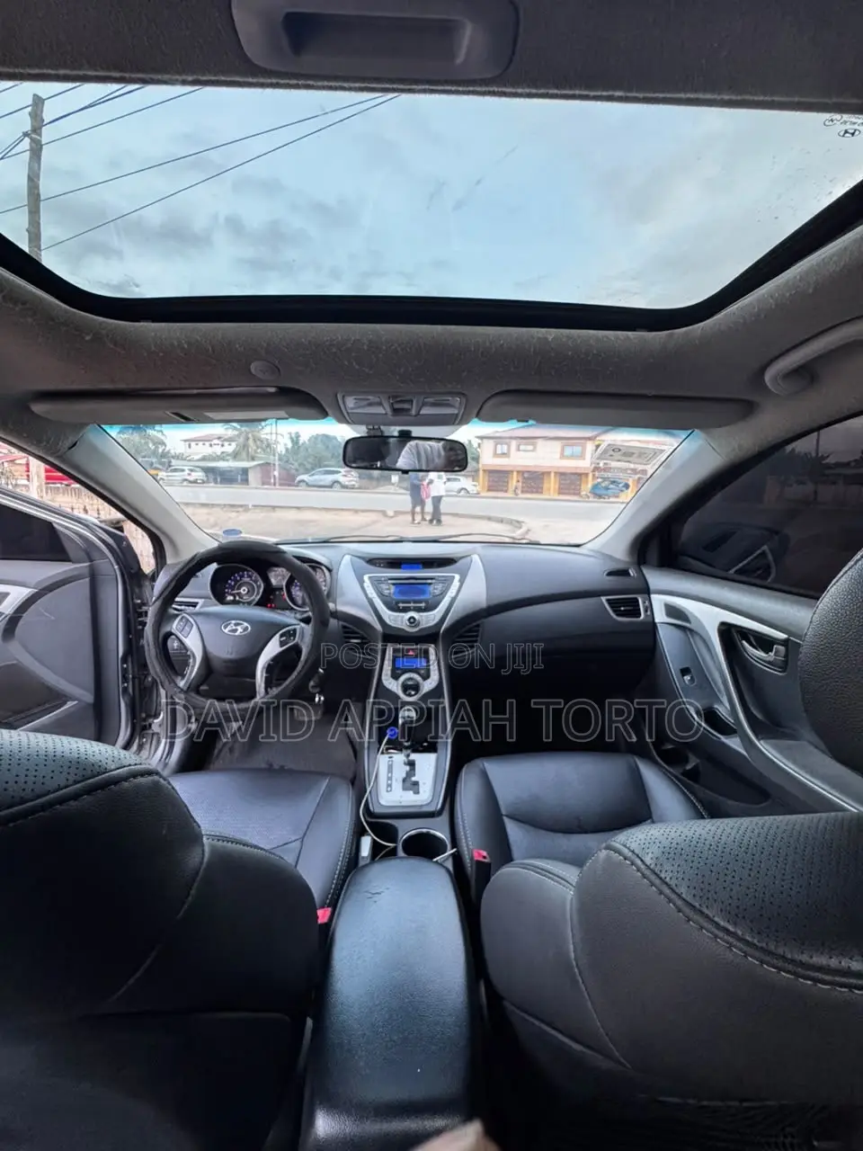 Hyundai Elantra Limited 2012 Gold
