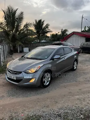Hyundai Elantra Limited 2012 Gold