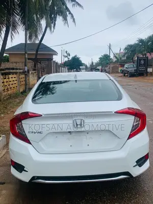 Honda Civic 2019 White