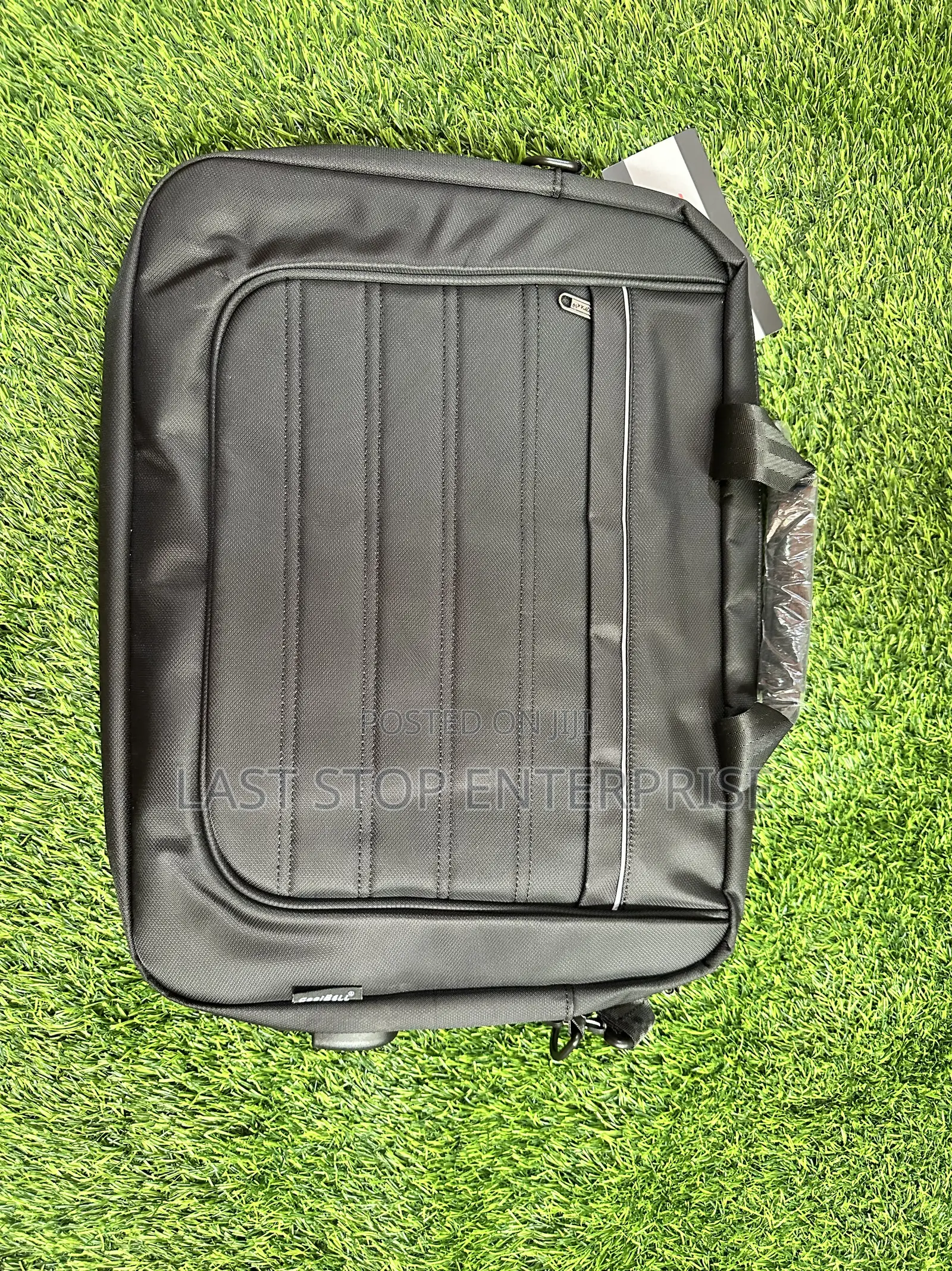 Quality and Classic 15 Inches Laptop Bag