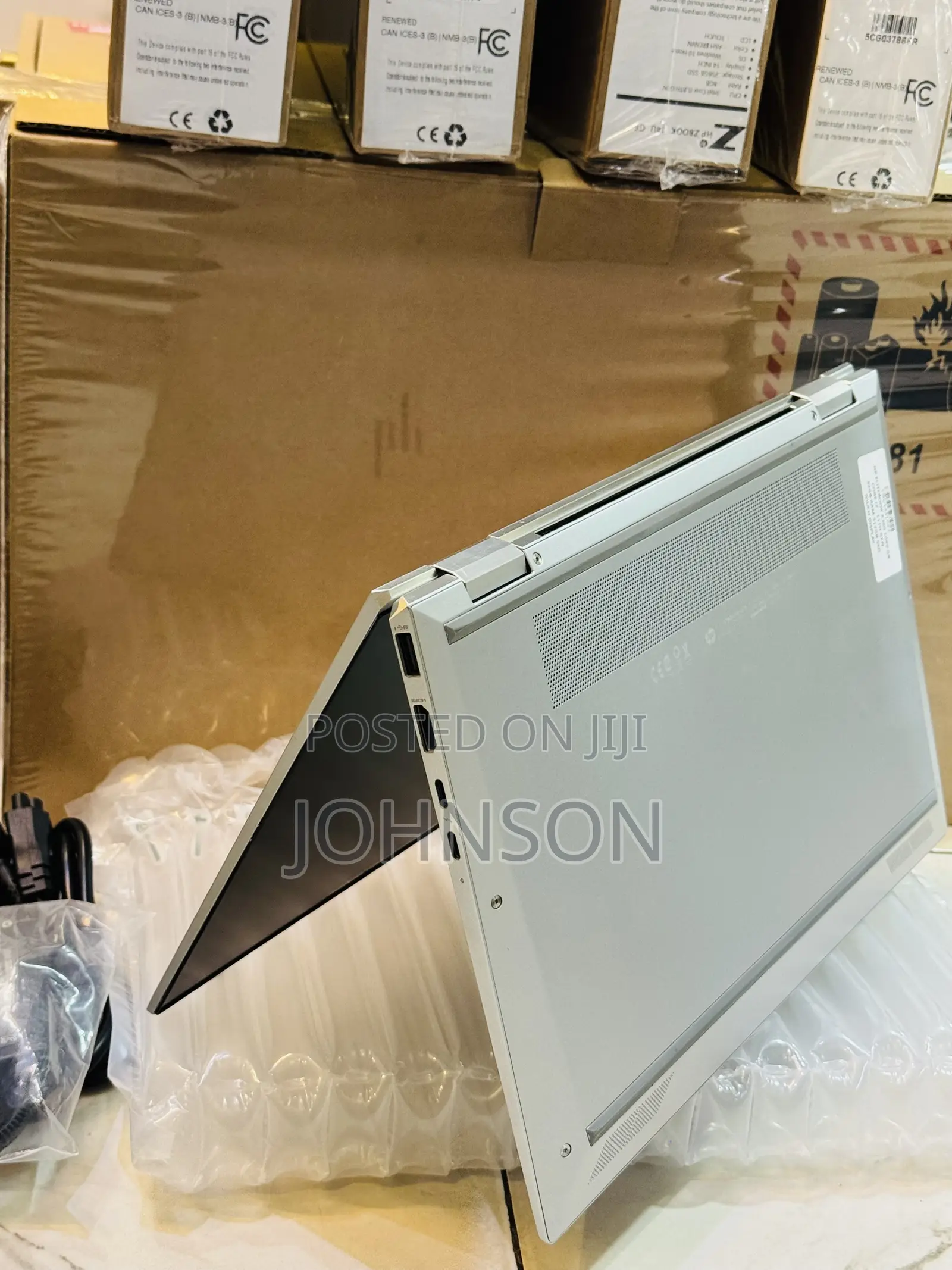 Laptop HP EliteBook 1040 G8 16GB Intel Core i7 SSD 512GB