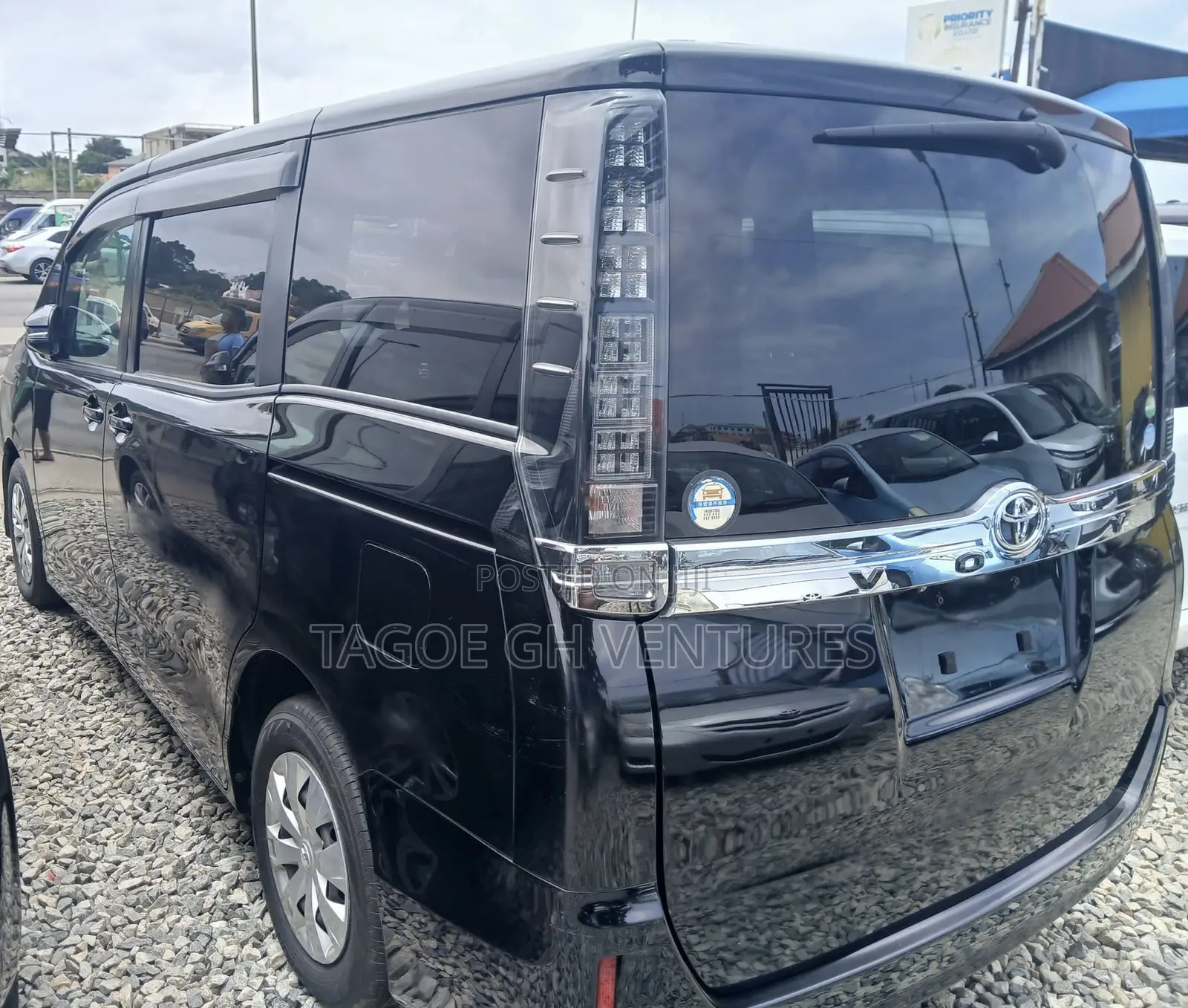 Toyota Voxy 2015 Black