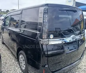 Toyota Voxy 2015 Black