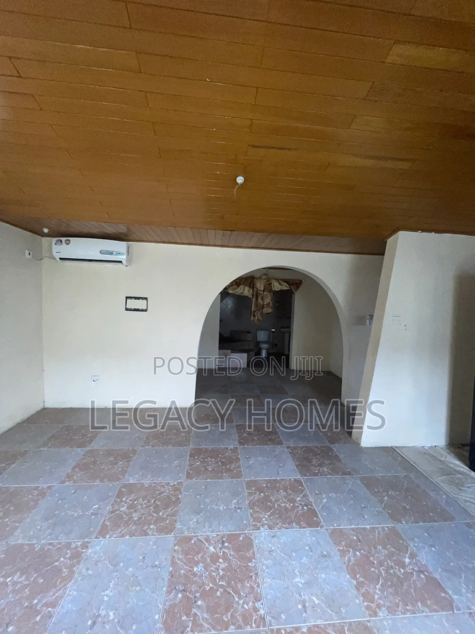 4bdrm House in Taifa, Station Area for rent