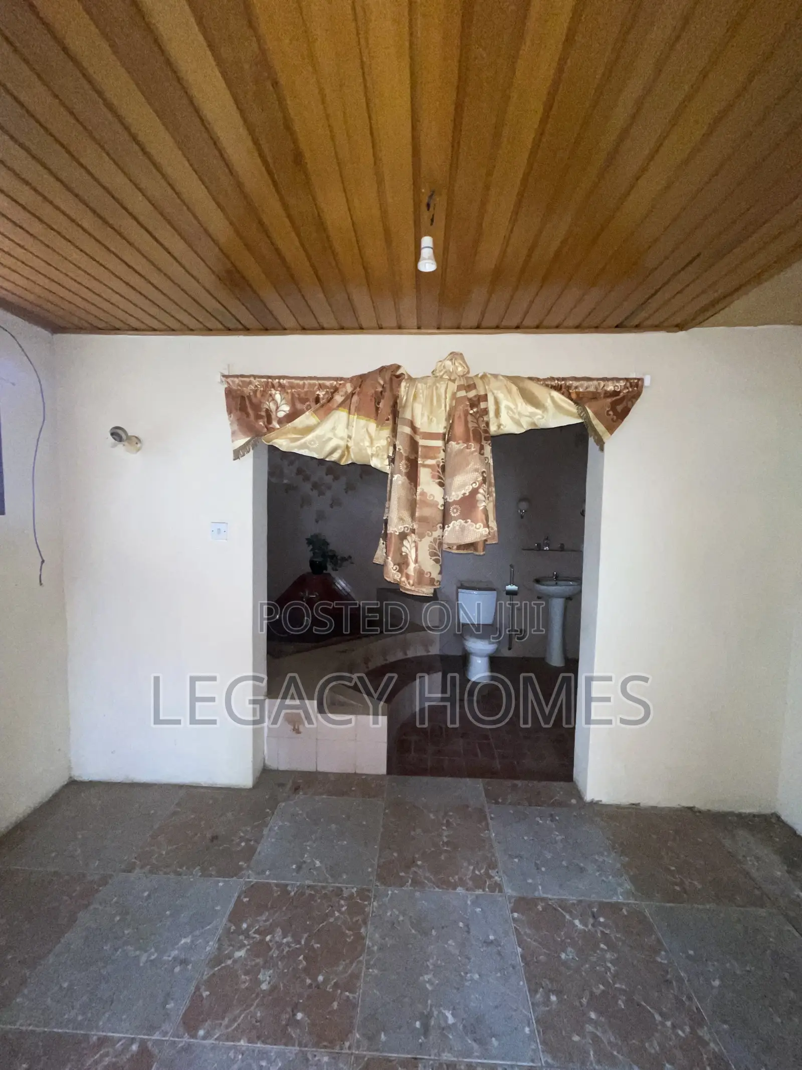 4bdrm House in Taifa, Station Area for rent