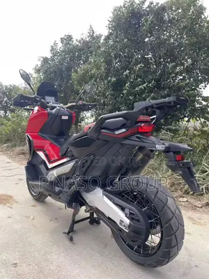 Honda 2024 Red