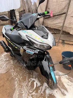 Yamaha Aerox 2024 Green
